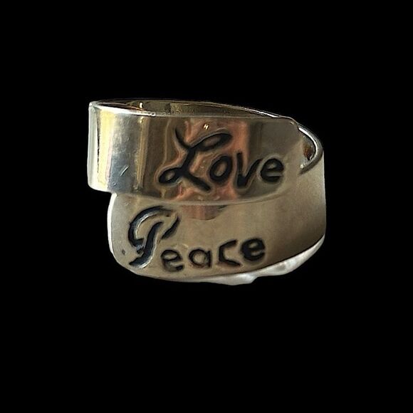 “Love Peace” Engraved Wrap Around Ring! - Picture 7 of 7